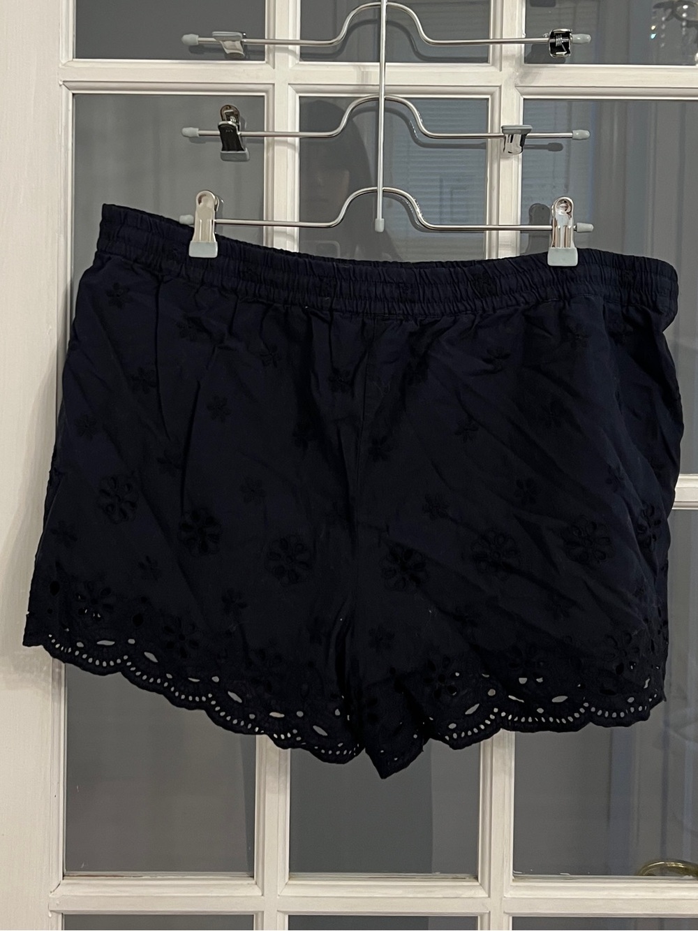 LOFT Women’s Navy Blue 100% Cotton Laser Cut Detail Elastic Waist Shorts Size XL - Picture 2 of 4